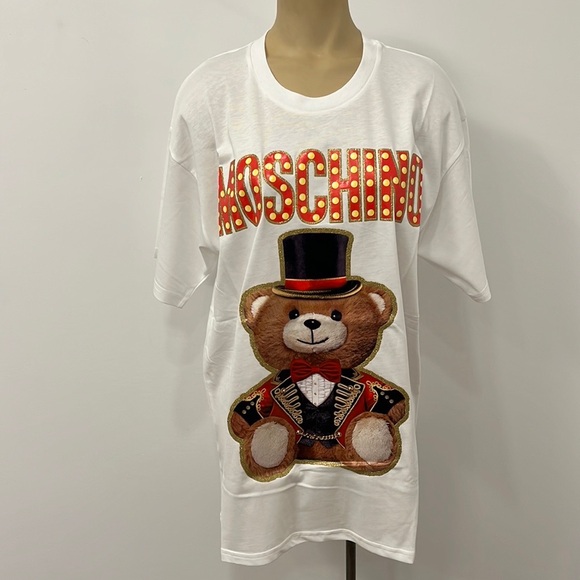 💯% Authentic BNWT MOSCHINO Unisex Oversized Logo Tee - Picture 4 of 5